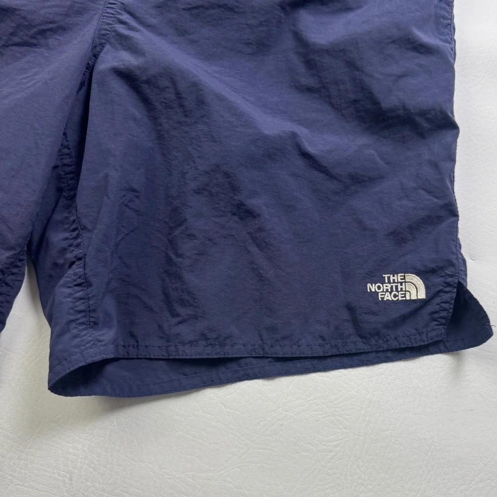 The North Face Mens Class V Belted Hiking Shorts Navy Blue Nylon M Long V608546